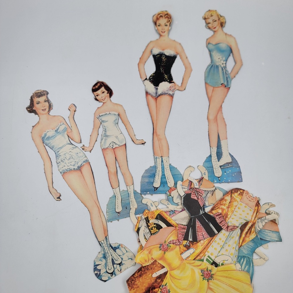 Vintage 1952 Saalfield "Ice Festival ." Paper Dolls Imaginative Play No Tech